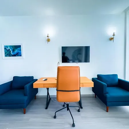 Surfs Up - A Sky Harbour Oceanfront King Suite