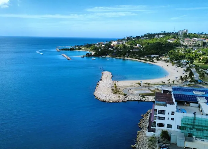 Surfs Up - A Sky Harbour Oceanfront King 4* Montego Bay